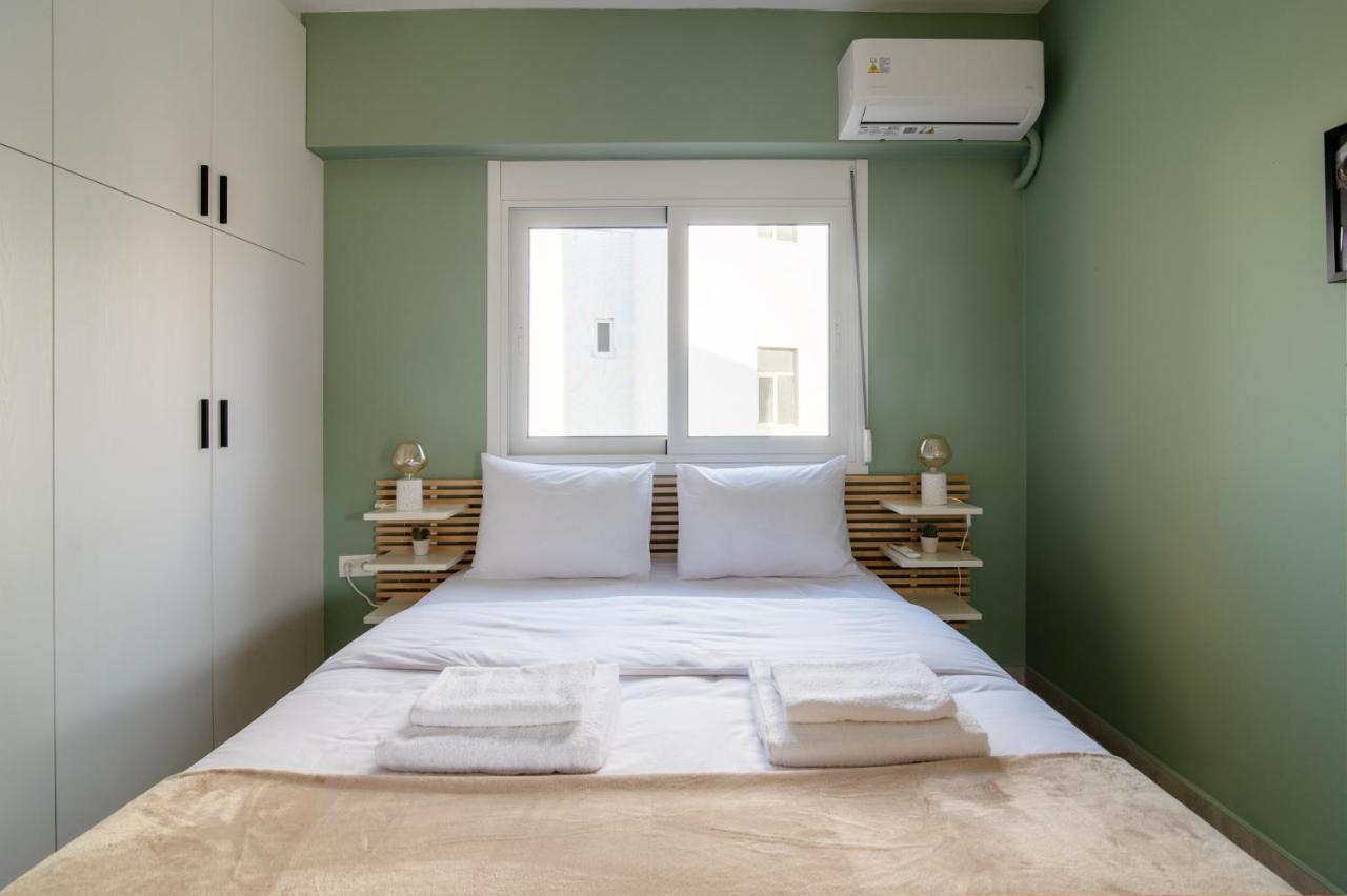 Stunning 2-Bedrooms Apartment In The Heart Of Атина Екстериор снимка