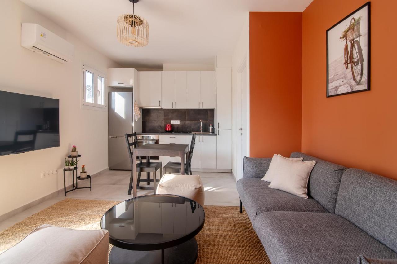 Stunning 2-Bedrooms Apartment In The Heart Of Атина Екстериор снимка