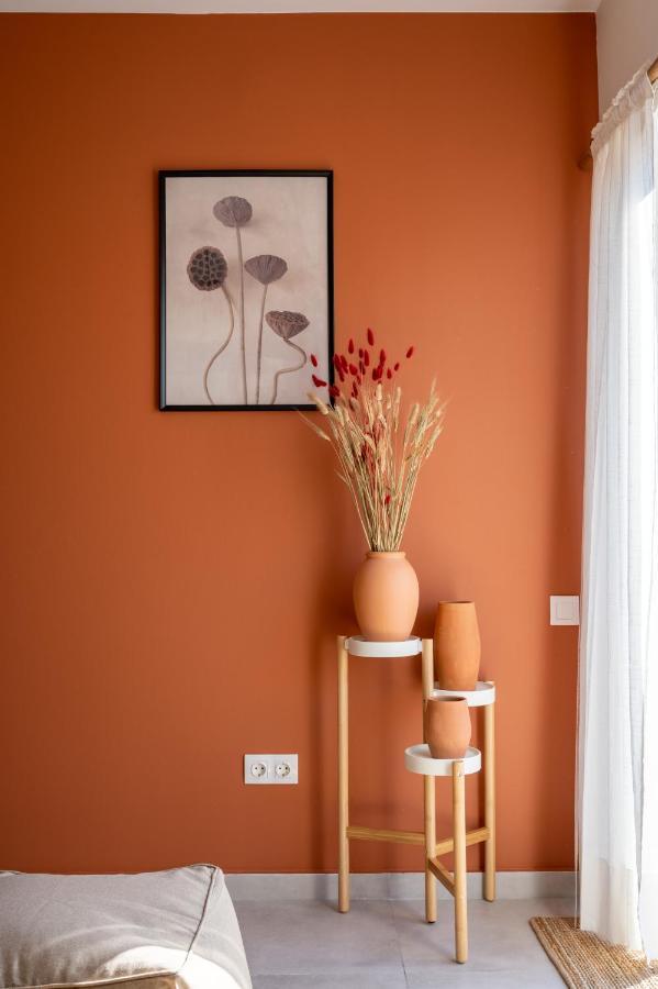 Stunning 2-Bedrooms Apartment In The Heart Of Атина Екстериор снимка
